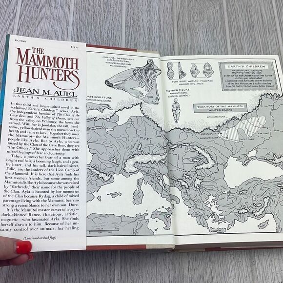 The Mammoth Hunters. Hardback book by Jean M. Auel 1985 - Picture 3 of 6